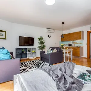  Apartman Main Street 2